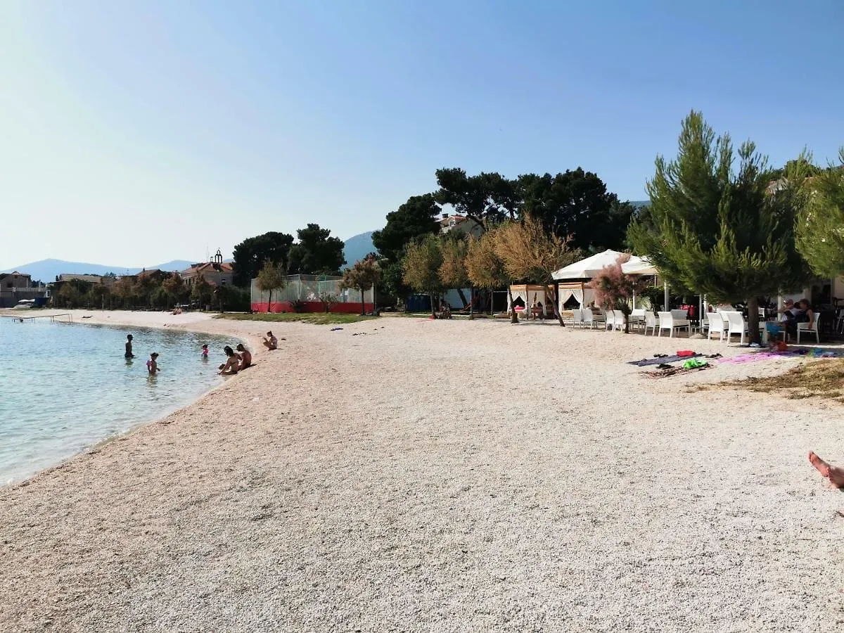 Apartman Gala Kastela 0*,